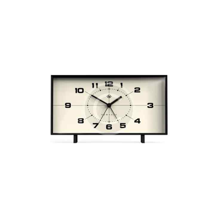 Round Wall Clock – Image 8